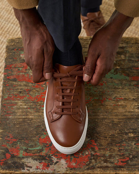 Sneakers artigianali basse marroni in pelle da uomo Velasca